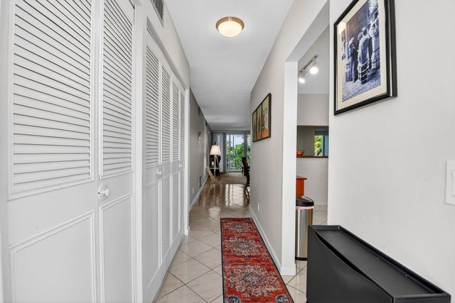 2010 S Federal Highway 202, Boynton Beach, FL 33435