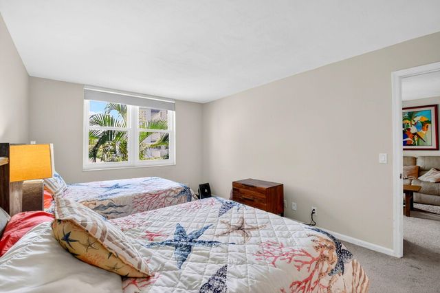 2010 S Federal Highway 202, Boynton Beach, FL 33435