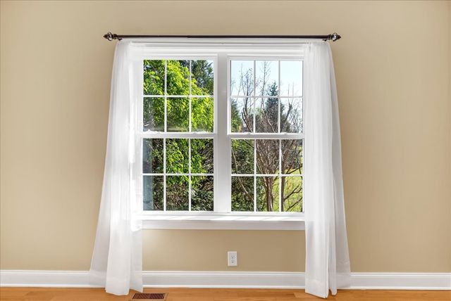 191 Mason Pl, Decherd, TN 37324