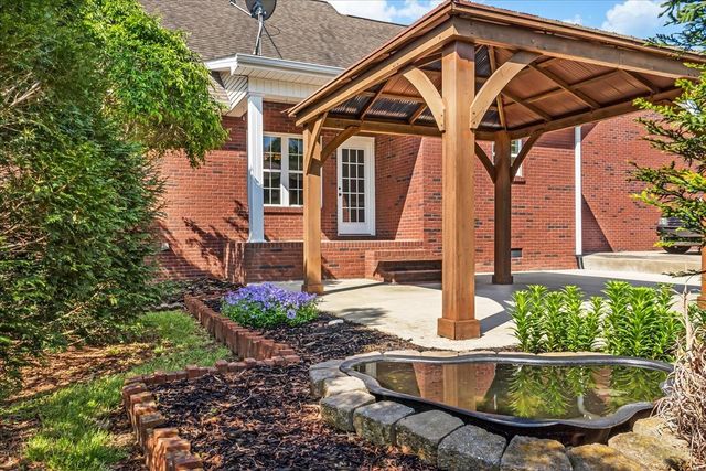 191 Mason Pl, Decherd, TN 37324