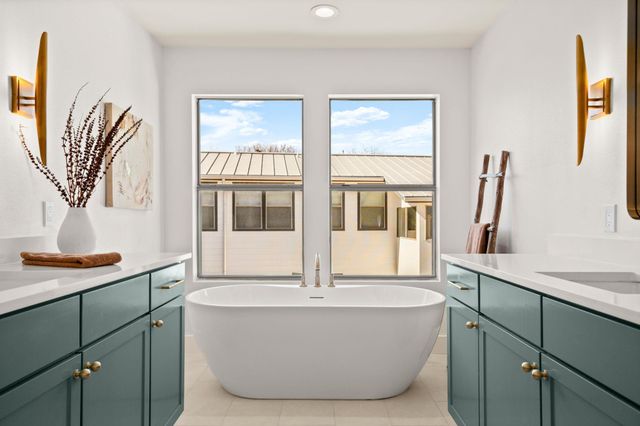 2205 Thornton RD A, Austin, TX 78704