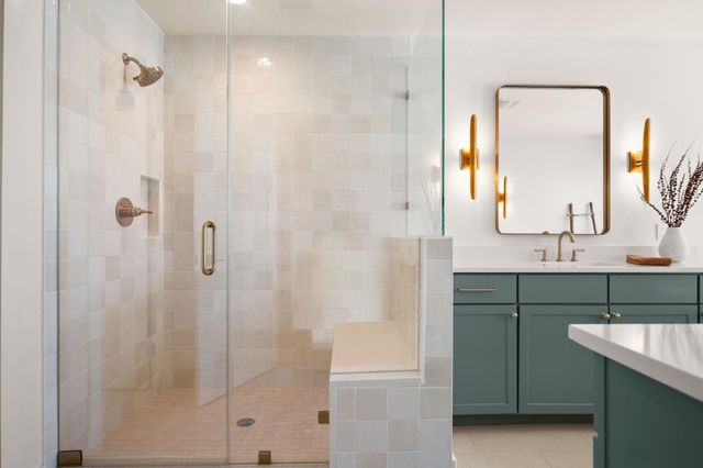 2205 Thornton RD A, Austin, TX 78704