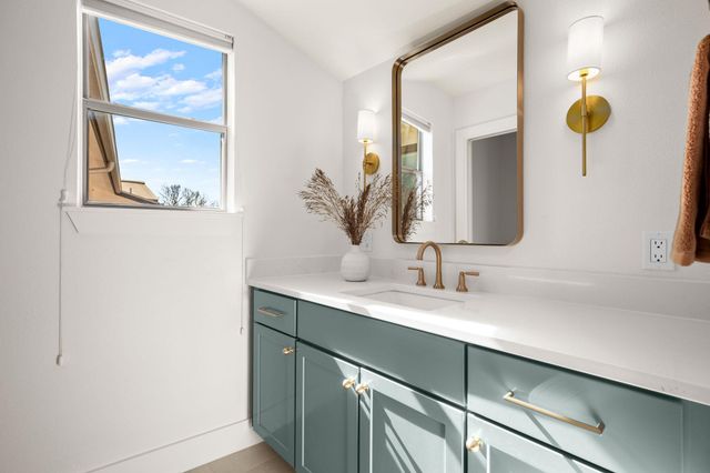 2205 Thornton RD A, Austin, TX 78704