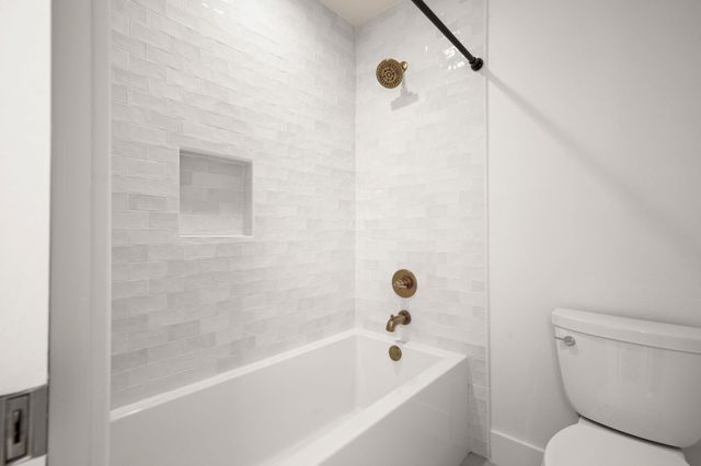 2205 Thornton RD A, Austin, TX 78704