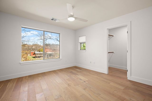 2205 Thornton RD A, Austin, TX 78704