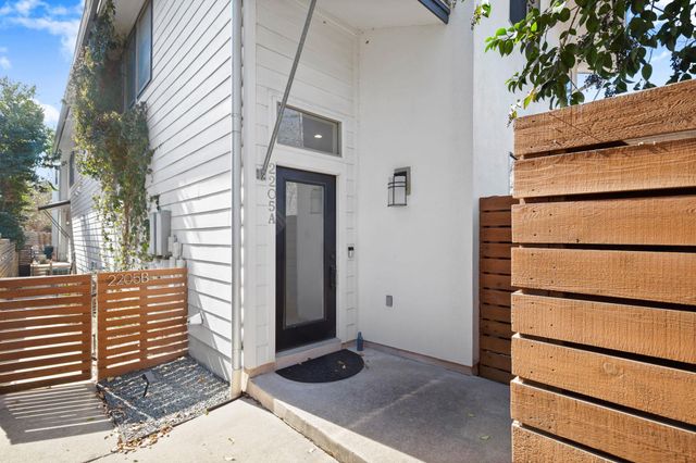 2205 Thornton RD A, Austin, TX 78704