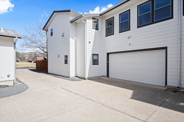 2205 Thornton RD A, Austin, TX 78704