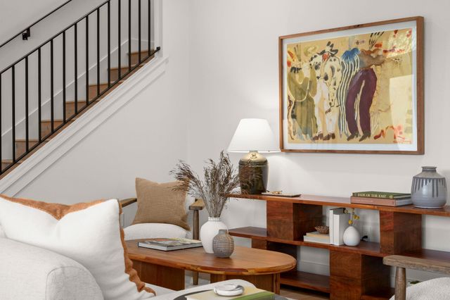 2205 Thornton RD A, Austin, TX 78704