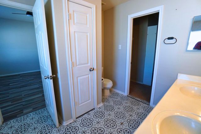 12411 Oriole Lake Way, Houston, TX 77089