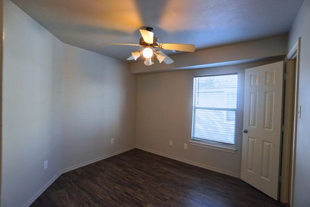 12411 Oriole Lake Way, Houston, TX 77089