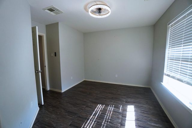 12411 Oriole Lake Way, Houston, TX 77089