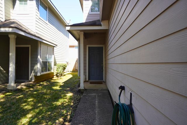 12411 Oriole Lake Way, Houston, TX 77089