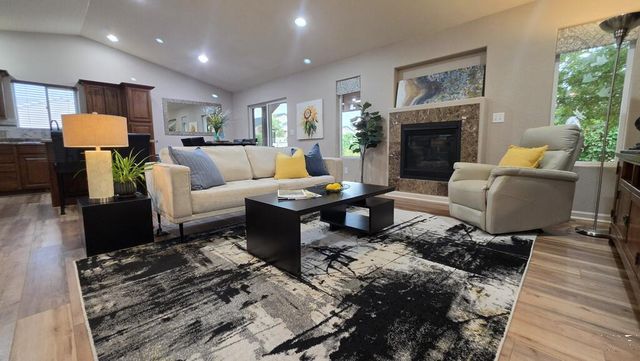 2224 Crestwood Ln, Pueblo, CO 81008