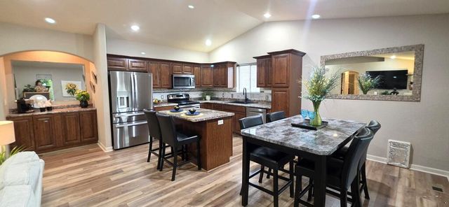 2224 Crestwood Ln, Pueblo, CO 81008