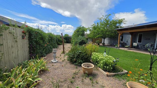 2224 Crestwood Ln, Pueblo, CO 81008