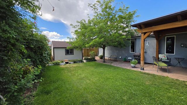 2224 Crestwood Ln, Pueblo, CO 81008