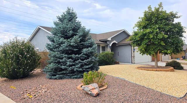 2224 Crestwood Ln, Pueblo, CO 81008