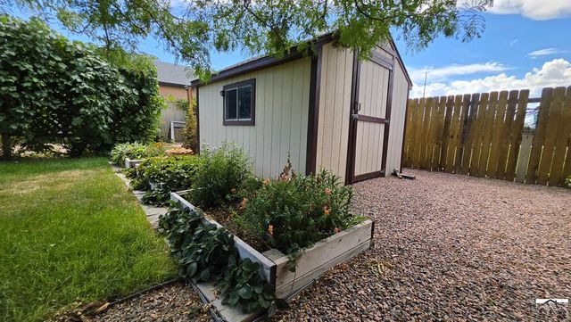 2224 Crestwood Ln, Pueblo, CO 81008