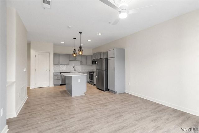 5712 Main Street 220, Amherst, NY 14221