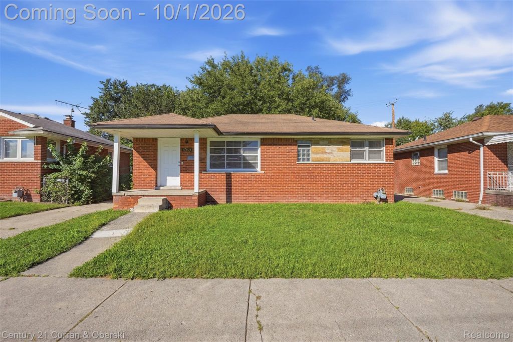 17831 Hoover Street, Detroit, MI 48205