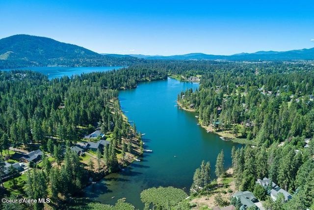 12292 N Kensington AVE, Hayden, ID 83835