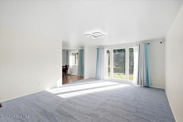 12292 N Kensington AVE, Hayden, ID 83835
