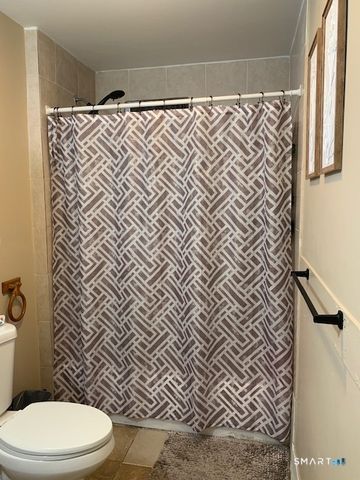 426 Union Avenue 2, Bridgeport, CT 06607