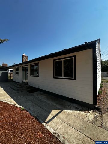 871 Bieber St NE, Salem, OR 97301