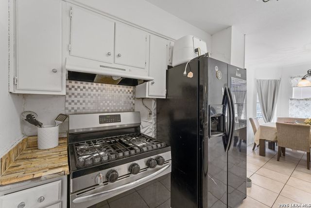 4435 Clear Spring Dr, San Antonio, TX 78217