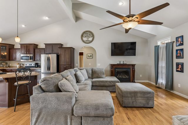 110 Chestnut Ln, Lawrenceburg, TN 38464