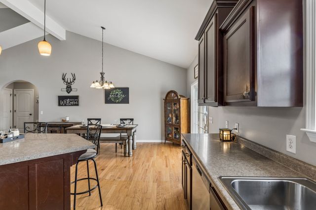 110 Chestnut Ln, Lawrenceburg, TN 38464