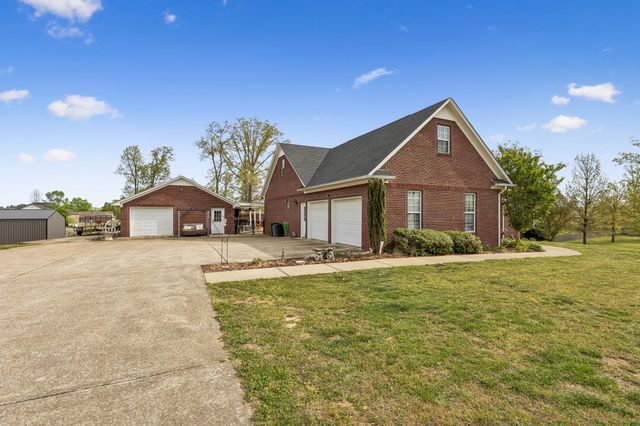 110 Chestnut Ln, Lawrenceburg, TN 38464