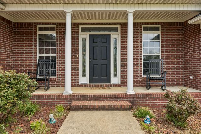110 Chestnut Ln, Lawrenceburg, TN 38464