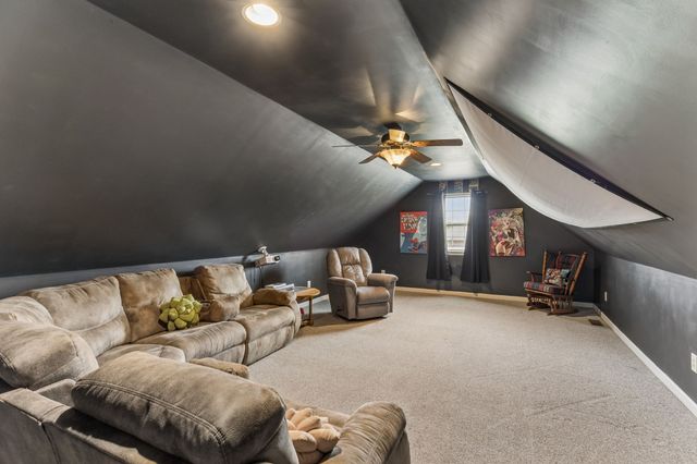 110 Chestnut Ln, Lawrenceburg, TN 38464