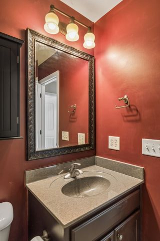 110 Chestnut Ln, Lawrenceburg, TN 38464