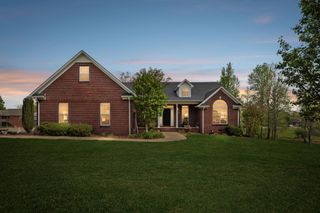 110 Chestnut Ln, Lawrenceburg, TN 38464