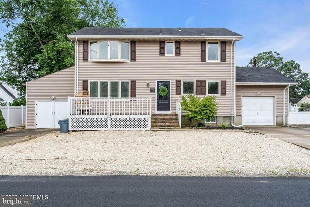 20 E LAKEWOOD AVE, Ocean Gate, NJ 08740