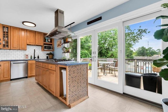 20 E LAKEWOOD AVE, Ocean Gate, NJ 08740