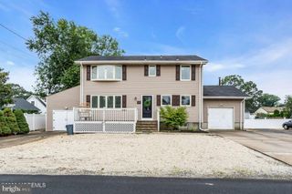 20 E LAKEWOOD AVE, Ocean Gate, NJ 08740