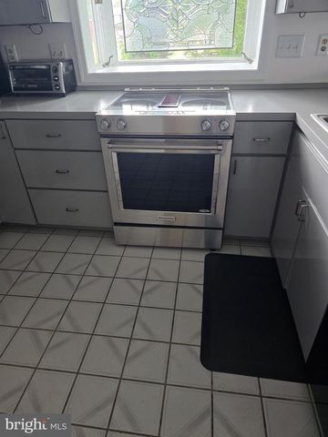 547 S 3RD ST, Lemoyne, PA 17043