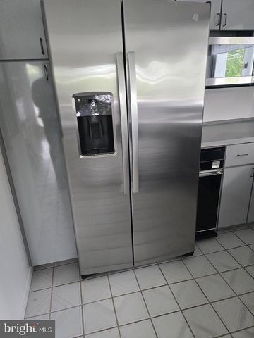 547 S 3RD ST, Lemoyne, PA 17043