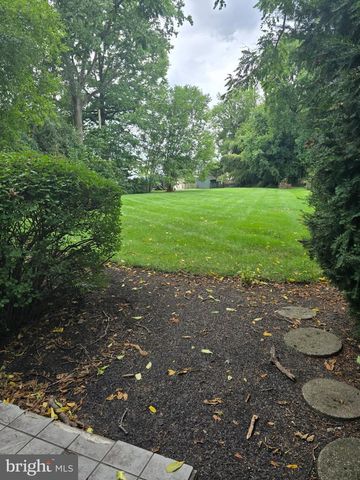 547 S 3RD ST, Lemoyne, PA 17043
