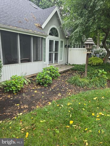 547 S 3RD ST, Lemoyne, PA 17043