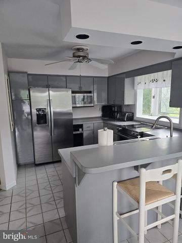 547 S 3RD ST, Lemoyne, PA 17043
