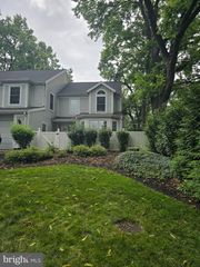 547 S 3RD ST, Lemoyne, PA 17043