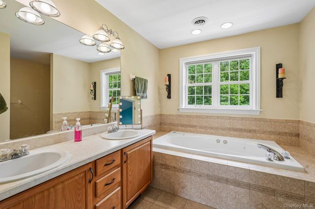 197 Oxford Road, Chester, NY 10918