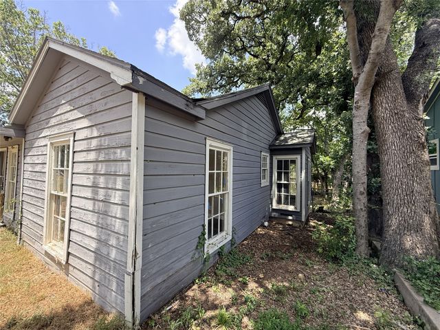 43 W Parnell Street, Denison, TX 75020