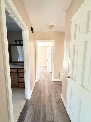 43 W Parnell Street, Denison, TX 75020