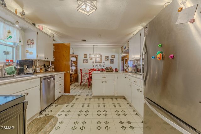 215 Valley Drive, Pigeon Forge, TN 37863