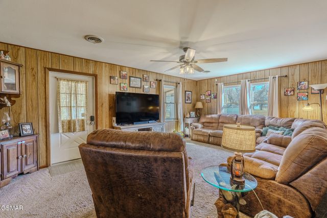 215 Valley Drive, Pigeon Forge, TN 37863